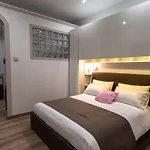 Guest house Casa Del Profumo 4*